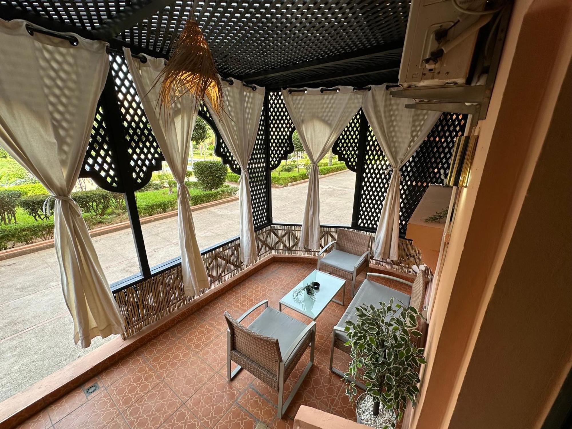 Oasis De Detente Avec Terrasse Et Vue Sur Piscine Marrakesz Zewnętrze zdjęcie